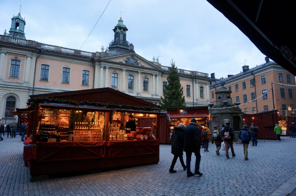 image shows the Gamla Stan Christmas market that kids love to visit in Stockholm